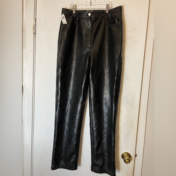 Aritzia Melina Leather Pant in Black - Picture 3 of 7
